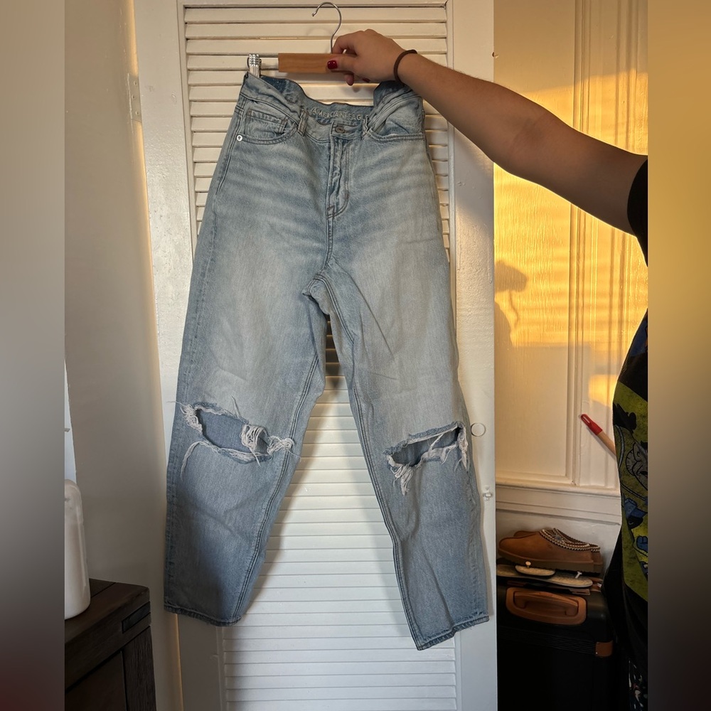 American eagle ripped jeans